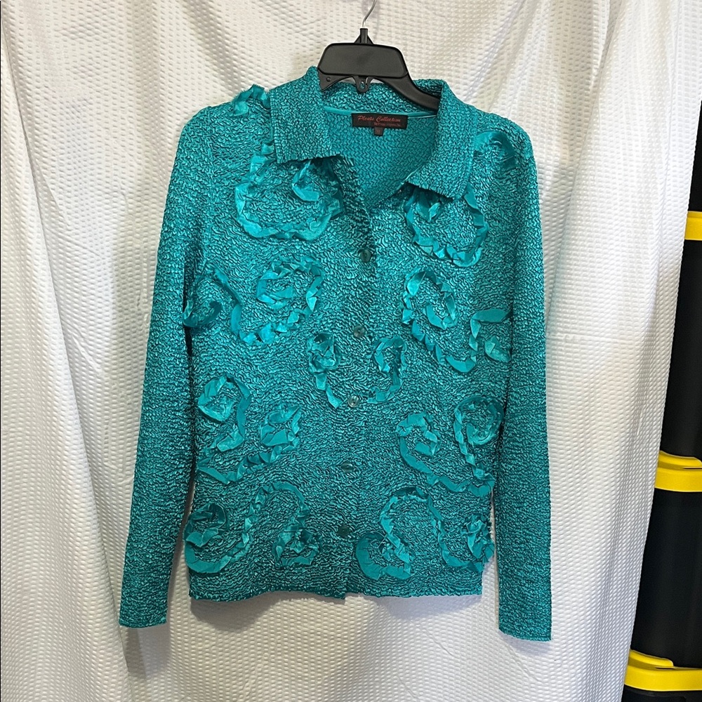 Chic Teal Floral Button Down Shirt